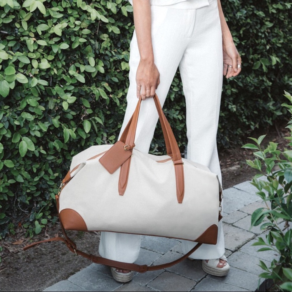 ✨Host Pick✨Henny + Lev Zoe duffel weekender